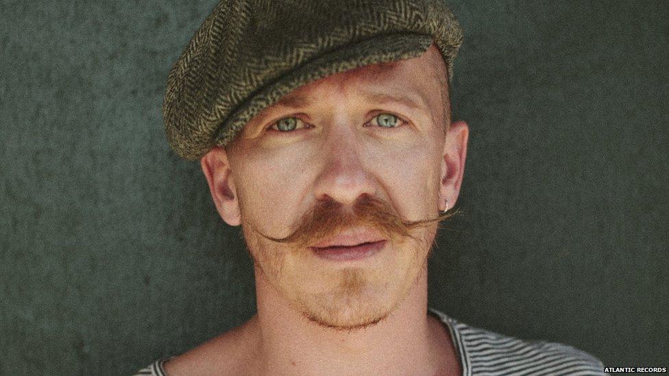 Another press shot of Foy Vance