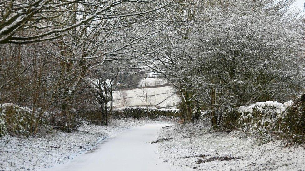 Snow in Grindleford