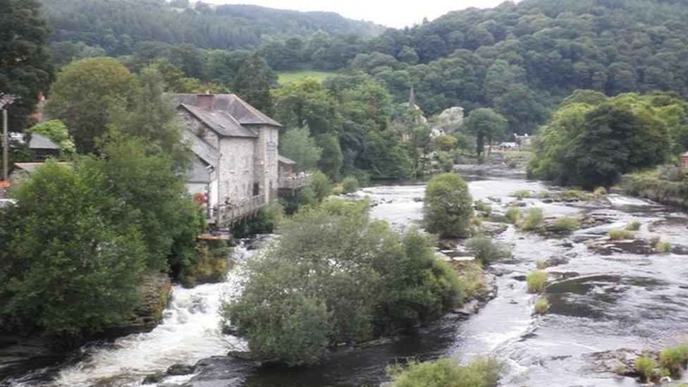 The rapids, Llangollen