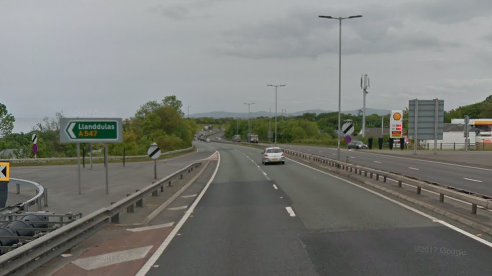 A55 Llanddulas sign