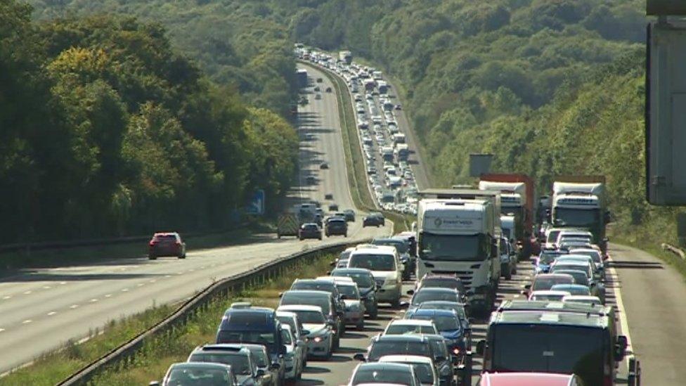 M3 traffic queue