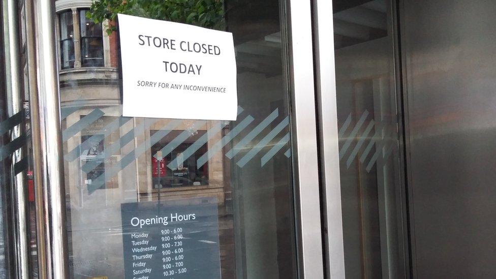 John Lewis closure sign