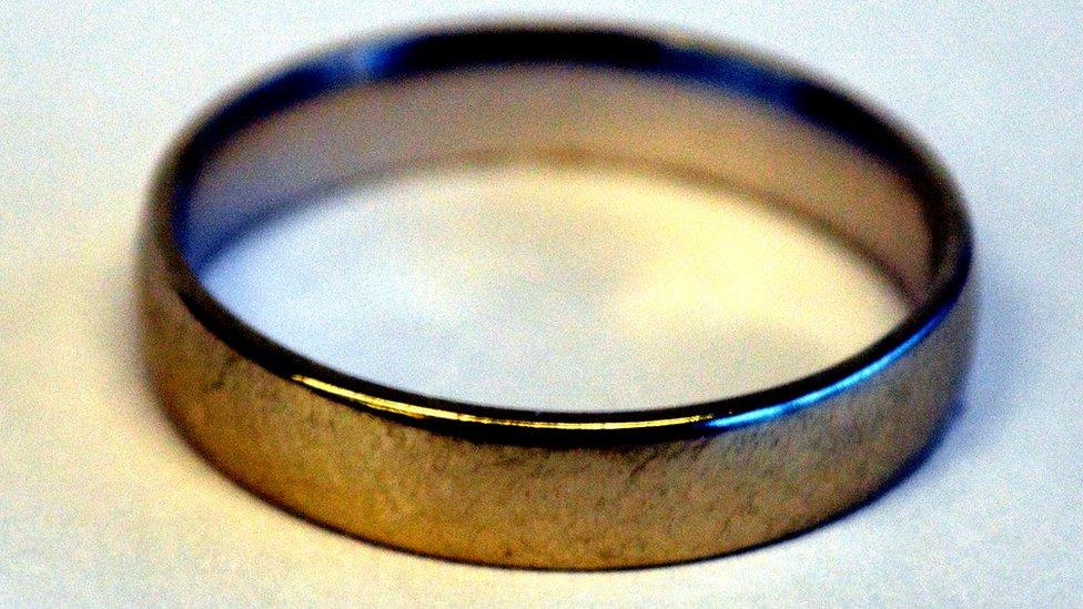 wedding ring