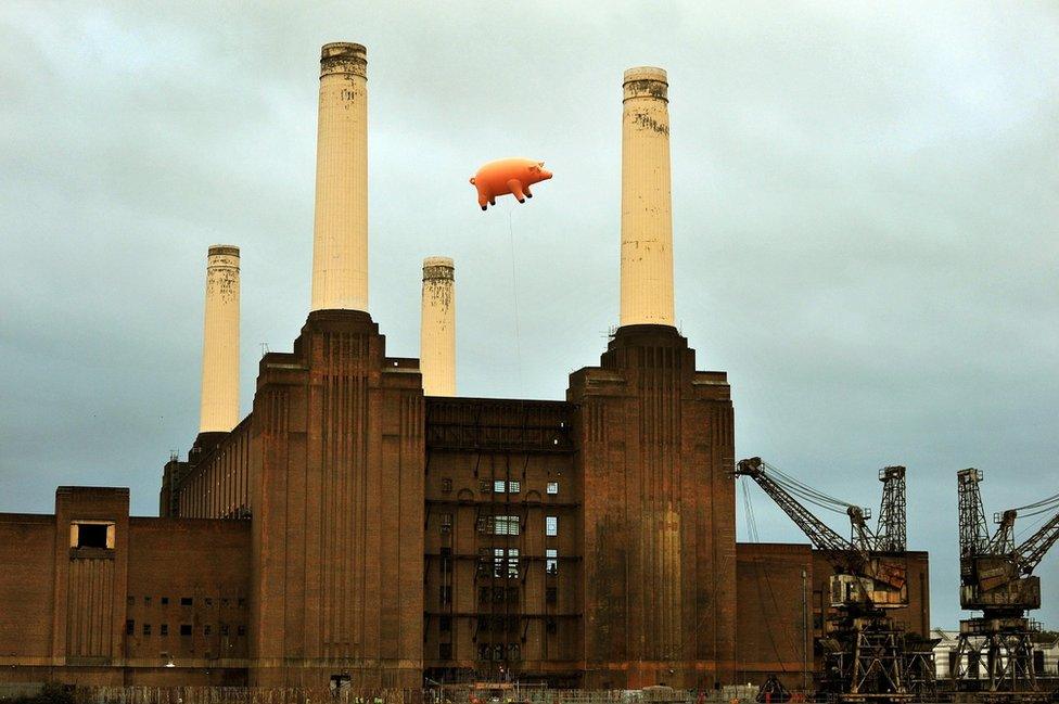 Pink Floyd's pig over Battersea Power Station