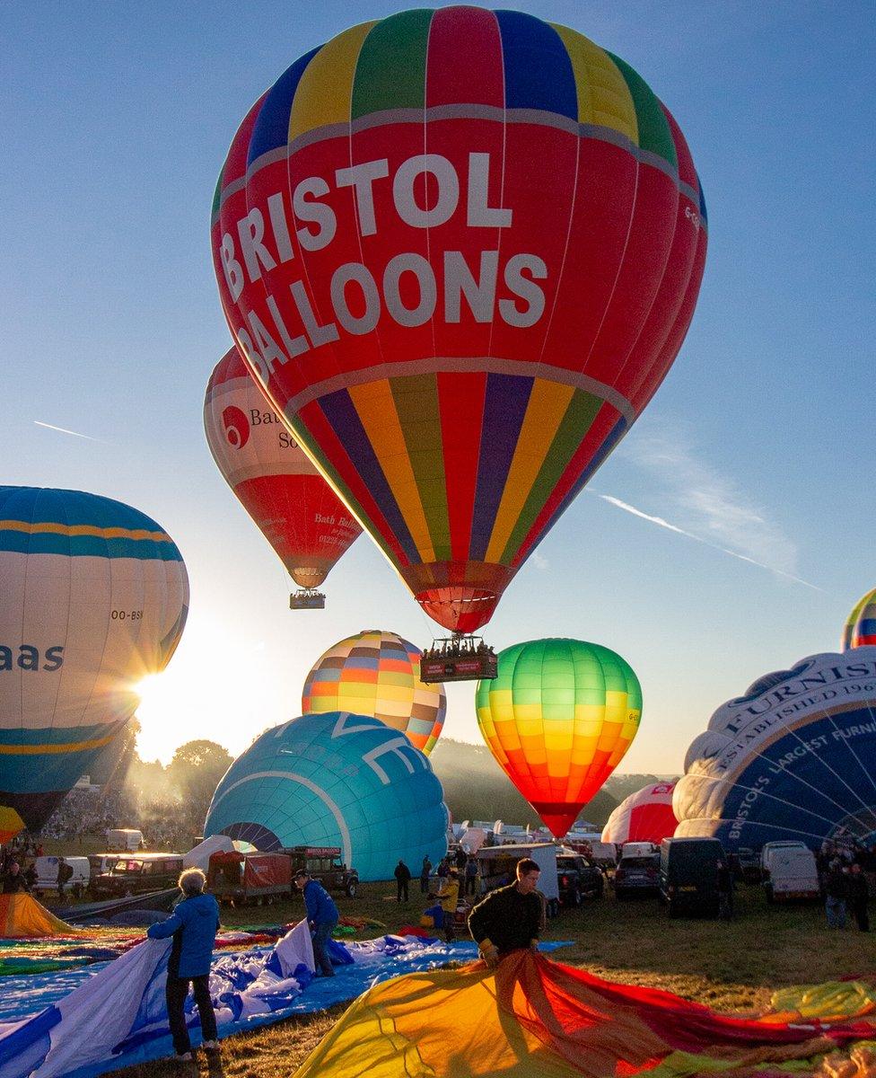 Balloons launching from fiesta site