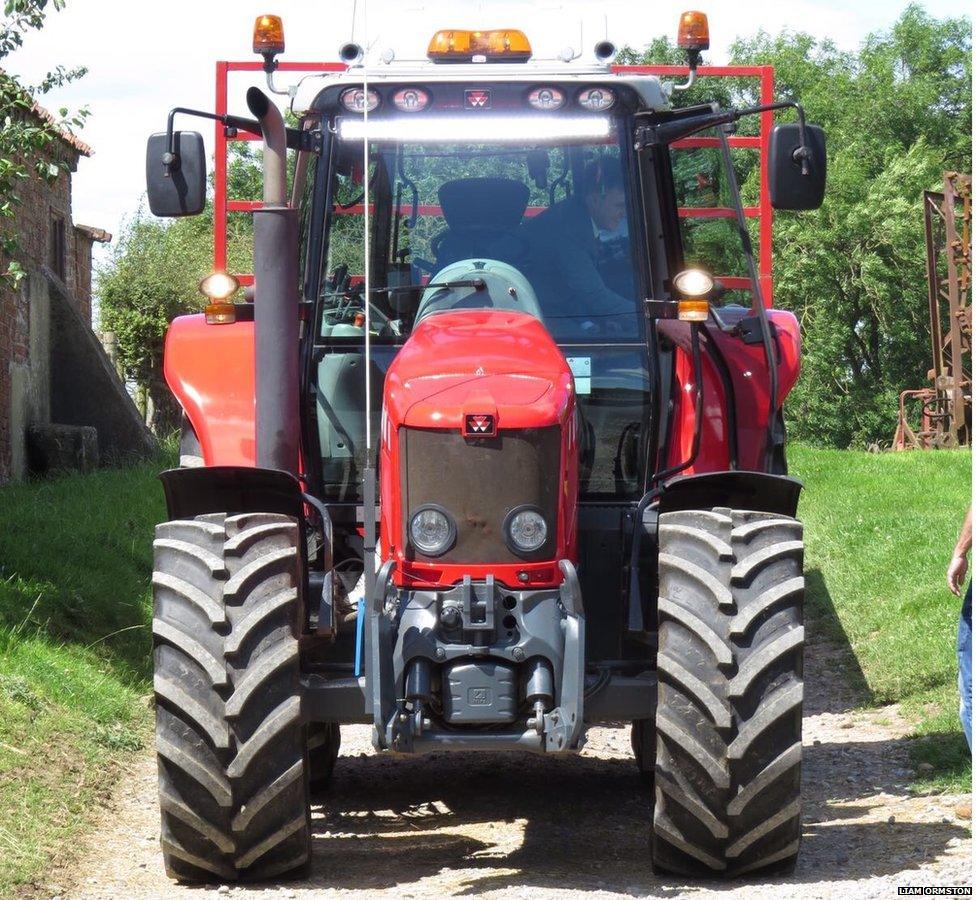 Liam Ormston's Massey Ferguson 6480