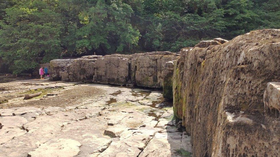 Image of a dried up waterfall