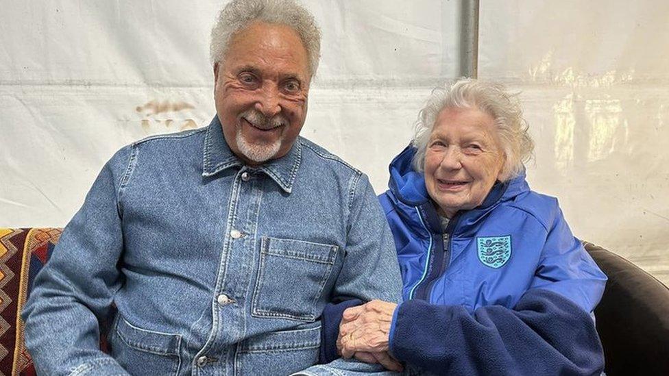 Tom Jones and Sylvia Hallet