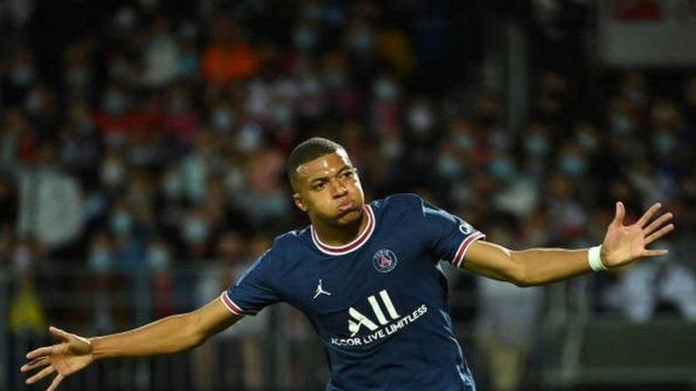Real Madrid ta sake taya Mbappe fam miliyan 163