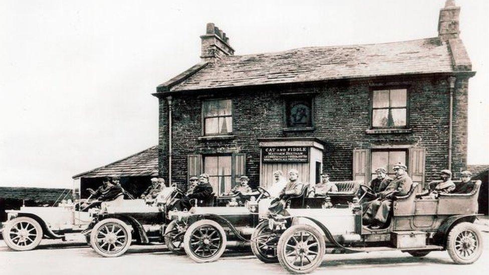 Cat & Fiddle in 1907