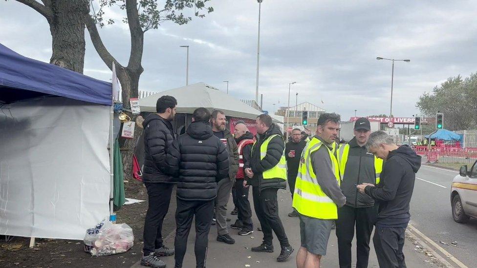 Protesting dock workers