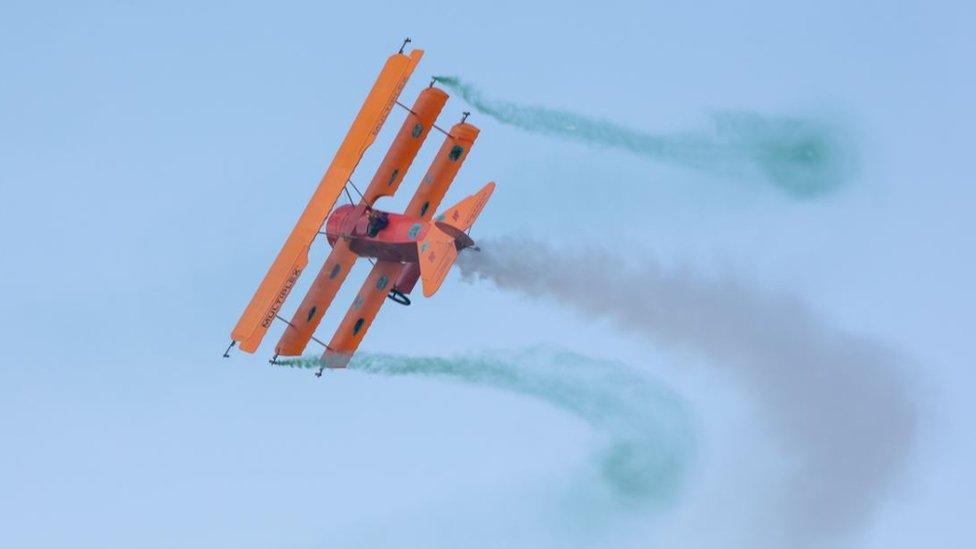 Model aircraft in flight