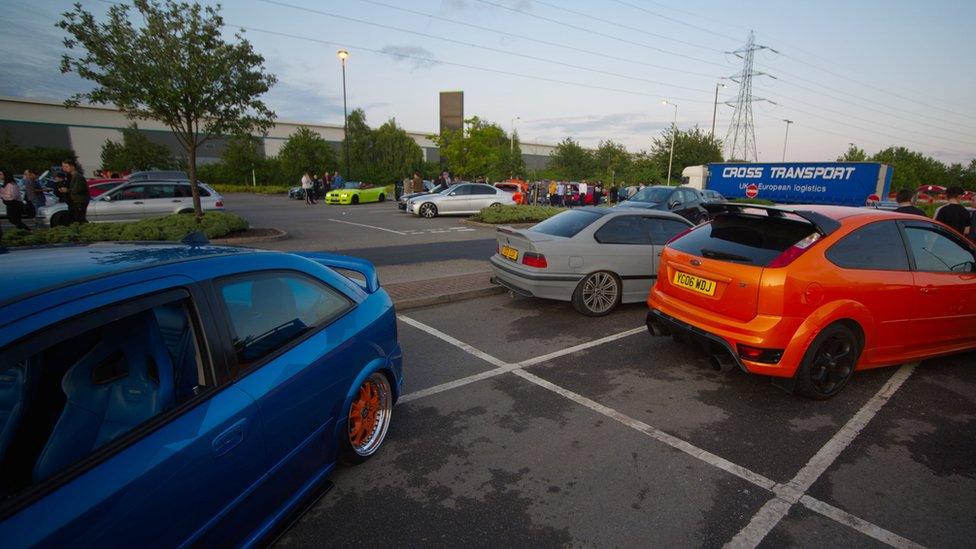 Dunstable car cruising meet