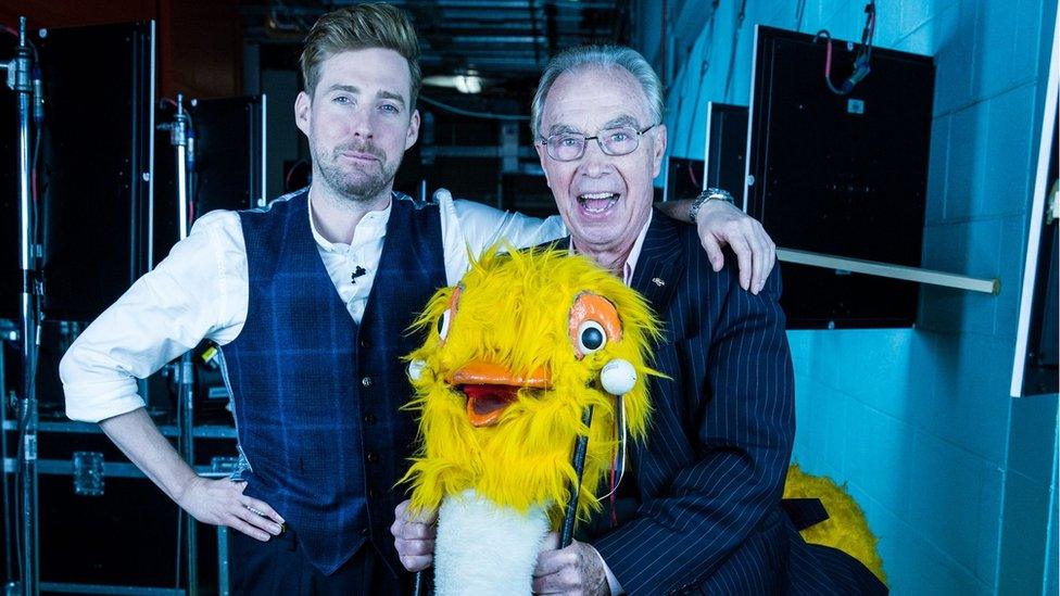 Judge Ricky Wilson with Bernie Clifton and his ostrich backstage at The Voice