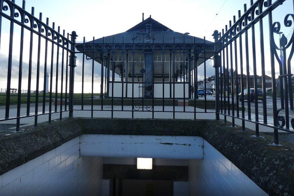 Entrance to Seaburn loos