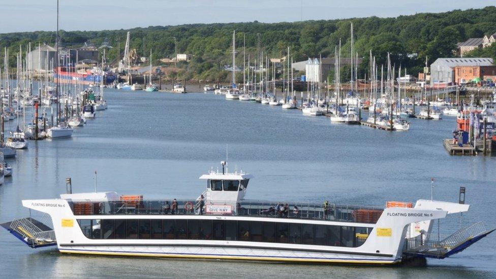 The Cowes Floating Bridge