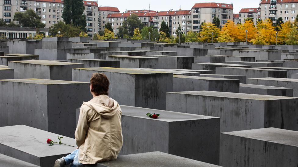 Holocaust Memorial, 25 Sep 19