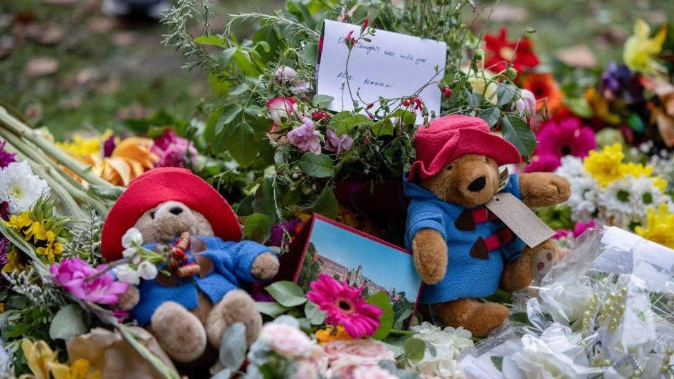 Memorial paddington bears for the queen