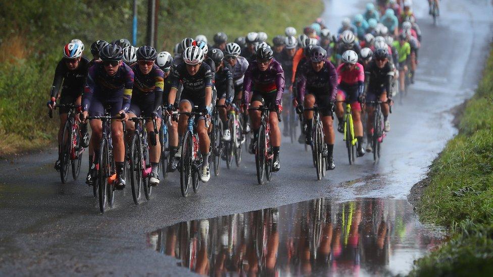 Lizzie Deignan of Trek Segafredo and the peloton in action