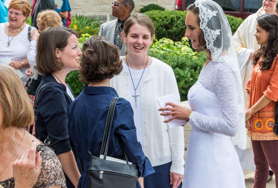 Consecration of Jessica Hayes. Photo by Today’s Catholic/Joe Romie