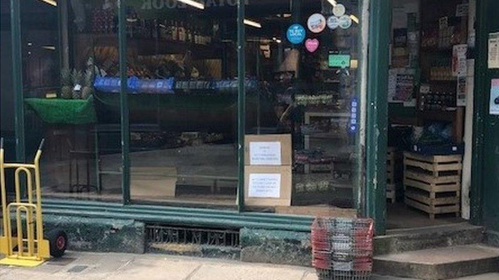 Picture of Munday & Jones greengrocers without its street display