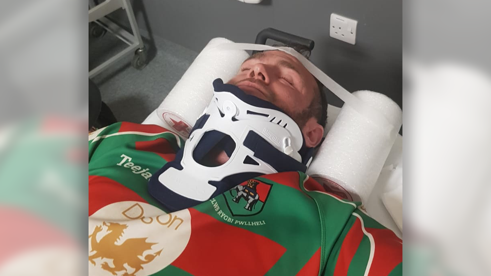 Mathew Parry in hospital