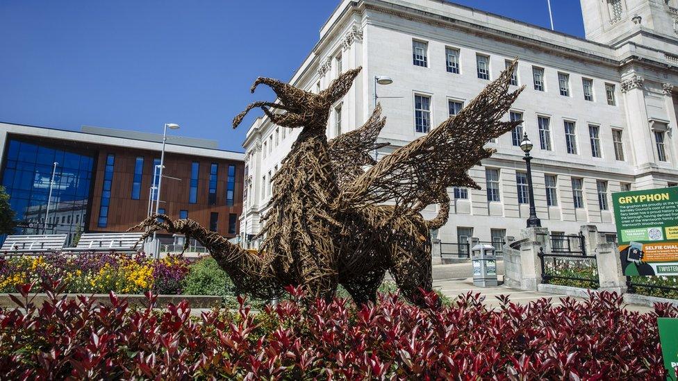 Giant willow sculpture