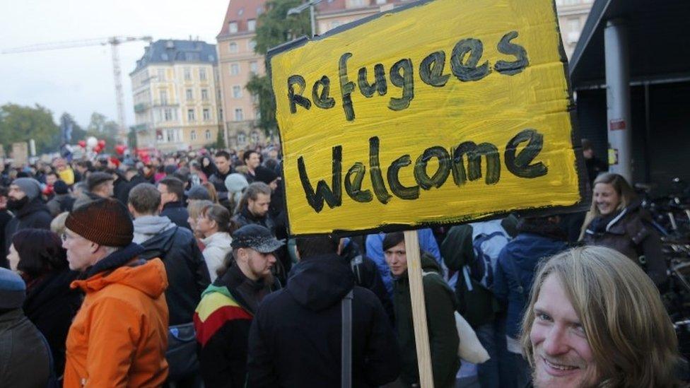 Anti-Pegida demonstrators in Dresden (19 October 2015)