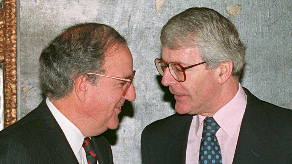 John Major with George Mitchell in 1995