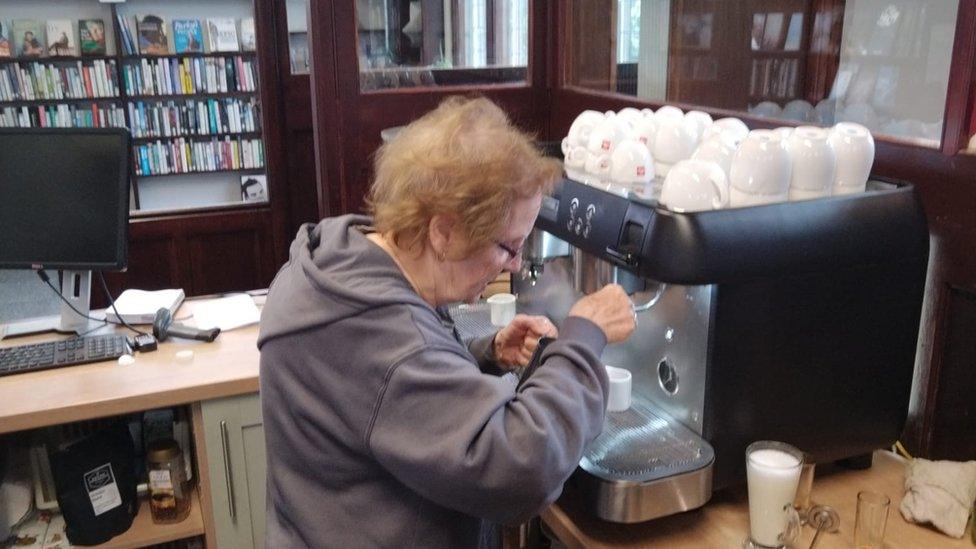 Volunteer at the Old Library