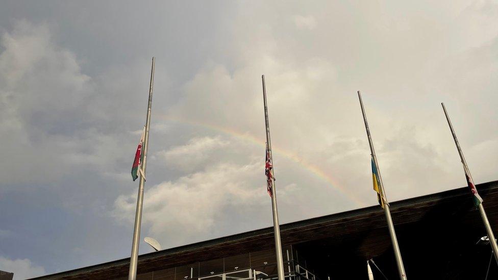 Half mast flags