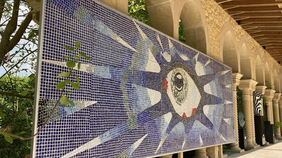 Lennon commissioned an Italian tiler to install the design of the Psychedelic Eye as the end wall of the pool at his Surrey home