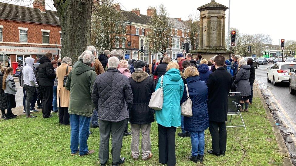 Memorial service for Rohan Shand