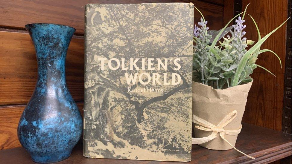 Library book Tolkien's World by Randel Helms