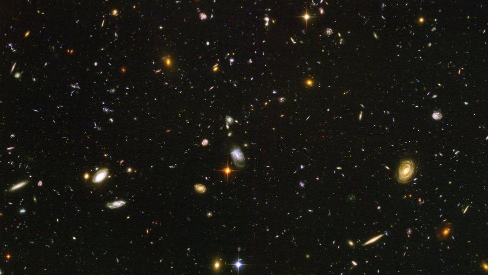 ultra-deep-field-hubble-image.