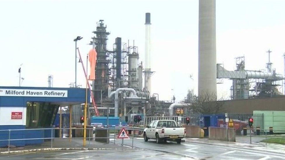 Murco refinery at Milford Haven