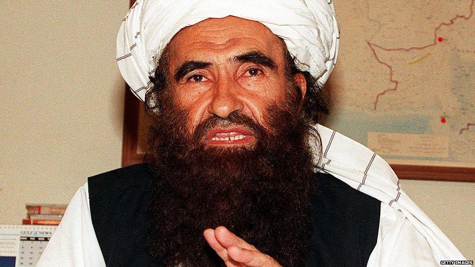 Jalaluddin Haqqani speaks during interview in 2001