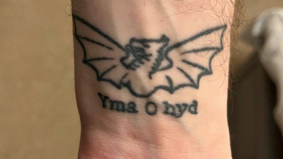 Yma O Hyd tattoo