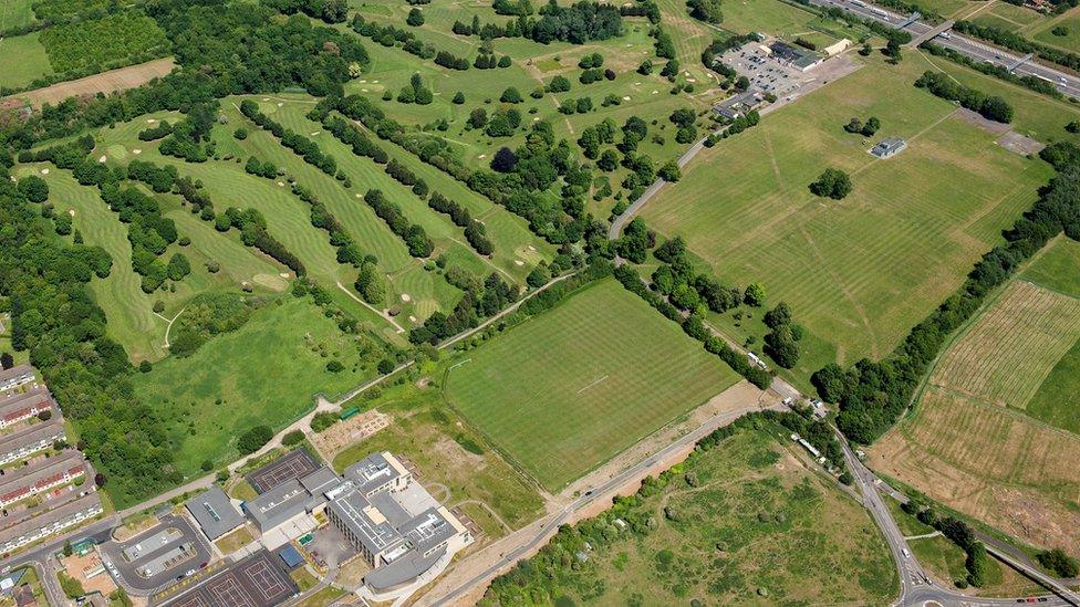 A recent oblique aerial photograph of Belhus Park. The site of the former Belhus manor house is located west of the leisure centre.