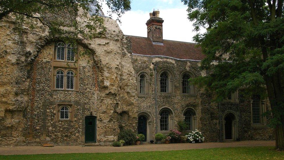 Part of the ruins were turned into homes