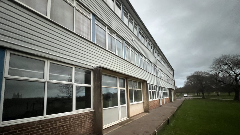 Blue School in Wells