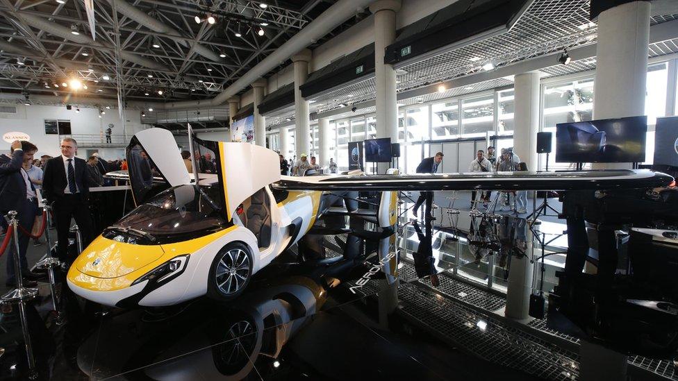 AeroMobil flying car