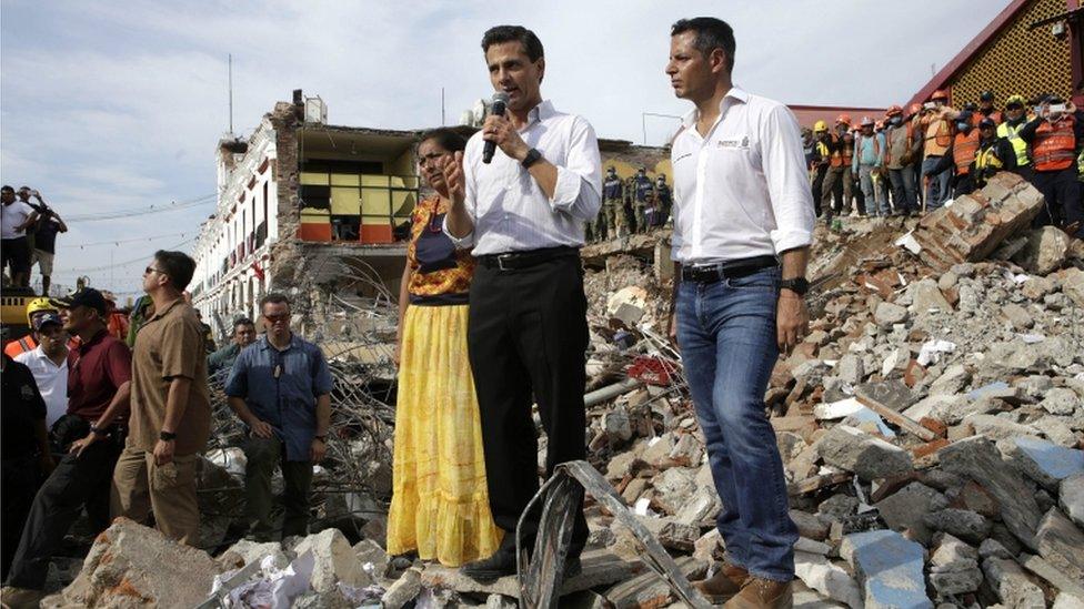 President Enrique Peña Nieto speaks in Juchitán in Oaxaca state, 8 Sept 2017