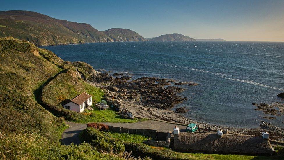 Niarbyl beach