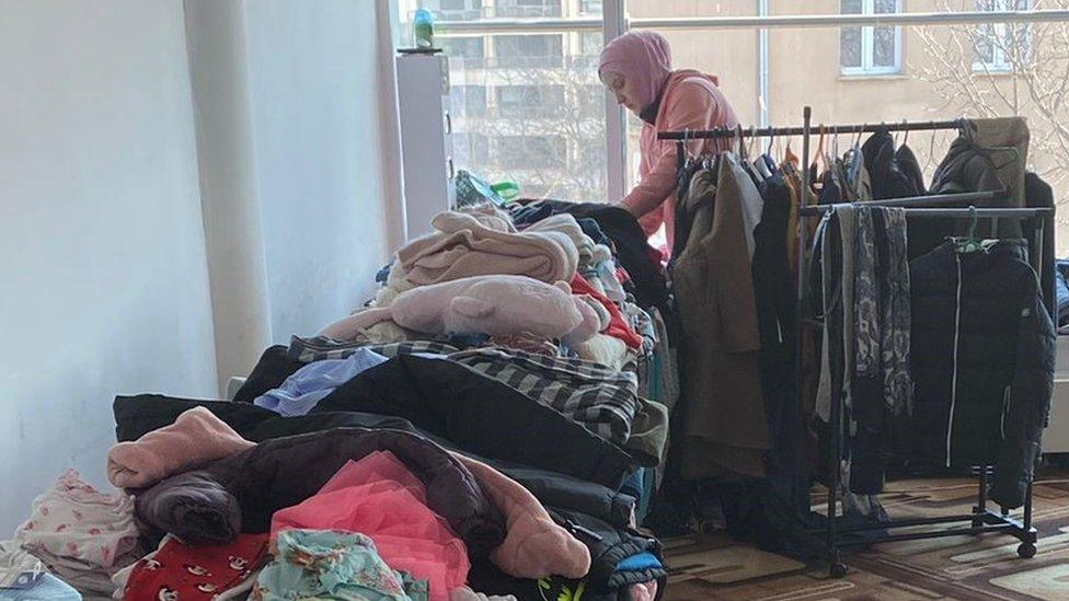 Muslim Hands is helping charities in Poland to distribute clothes to Ukrainian refugees