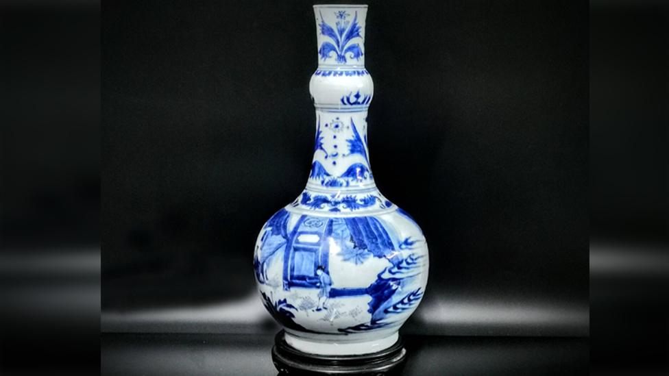 17th Century Chinese vase