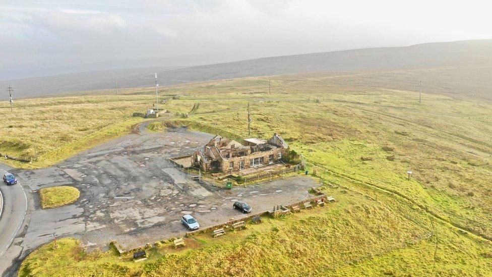 Aerial view of the cafe