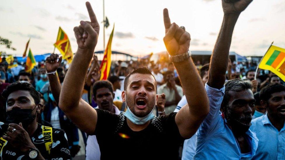 protestors-in-sri-lanka.