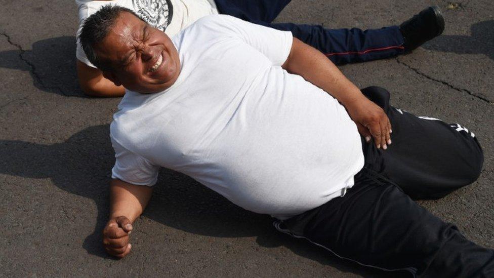 1,000 Mexico City police officers have joined a program to lose weight, improve their health and do their work more efficiently, in a country where 75% of the adults are overweight or obese.