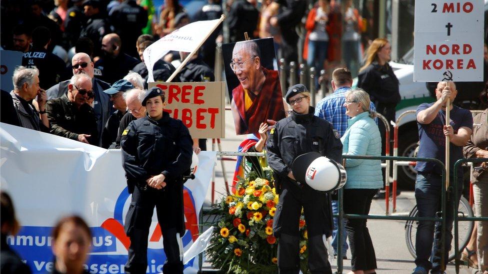 Protesters against Chinese policies in Trier